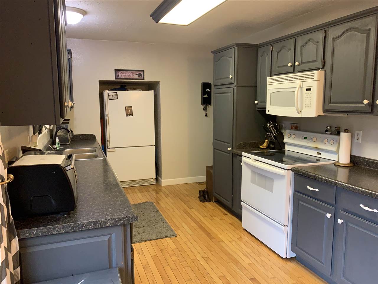 8545 North McKinley Road Flushing, MI 48433 - Photo 2 of 18 31399464-1.JPG