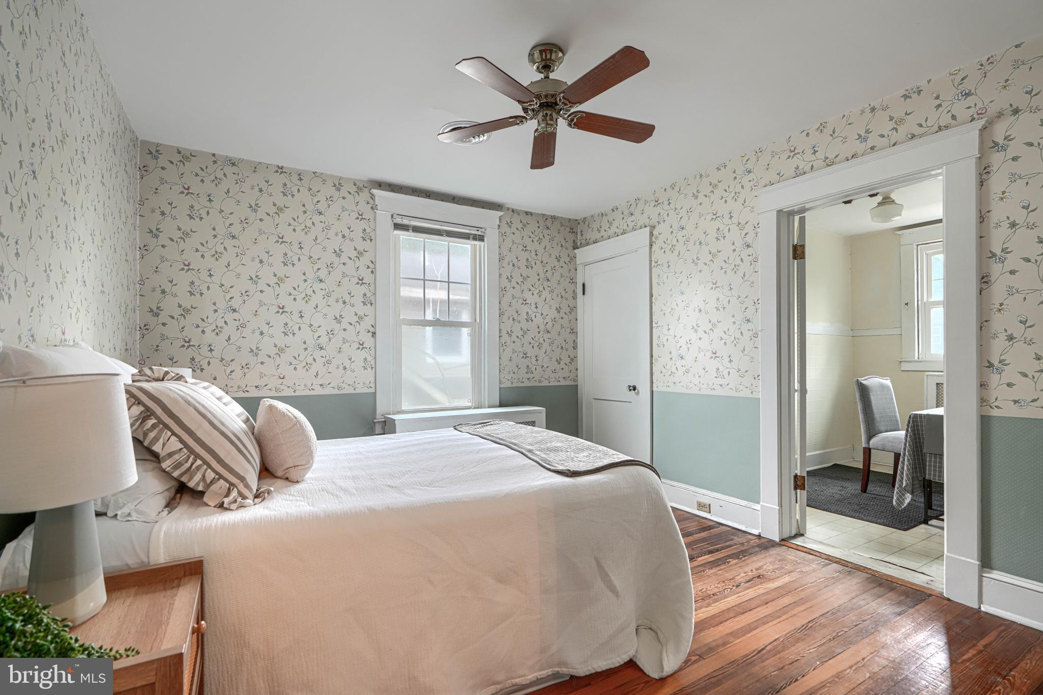 510 Murdock Road Baltimore, MD 21212 - Photo 29 of 68 Bedroom 2- ensuite