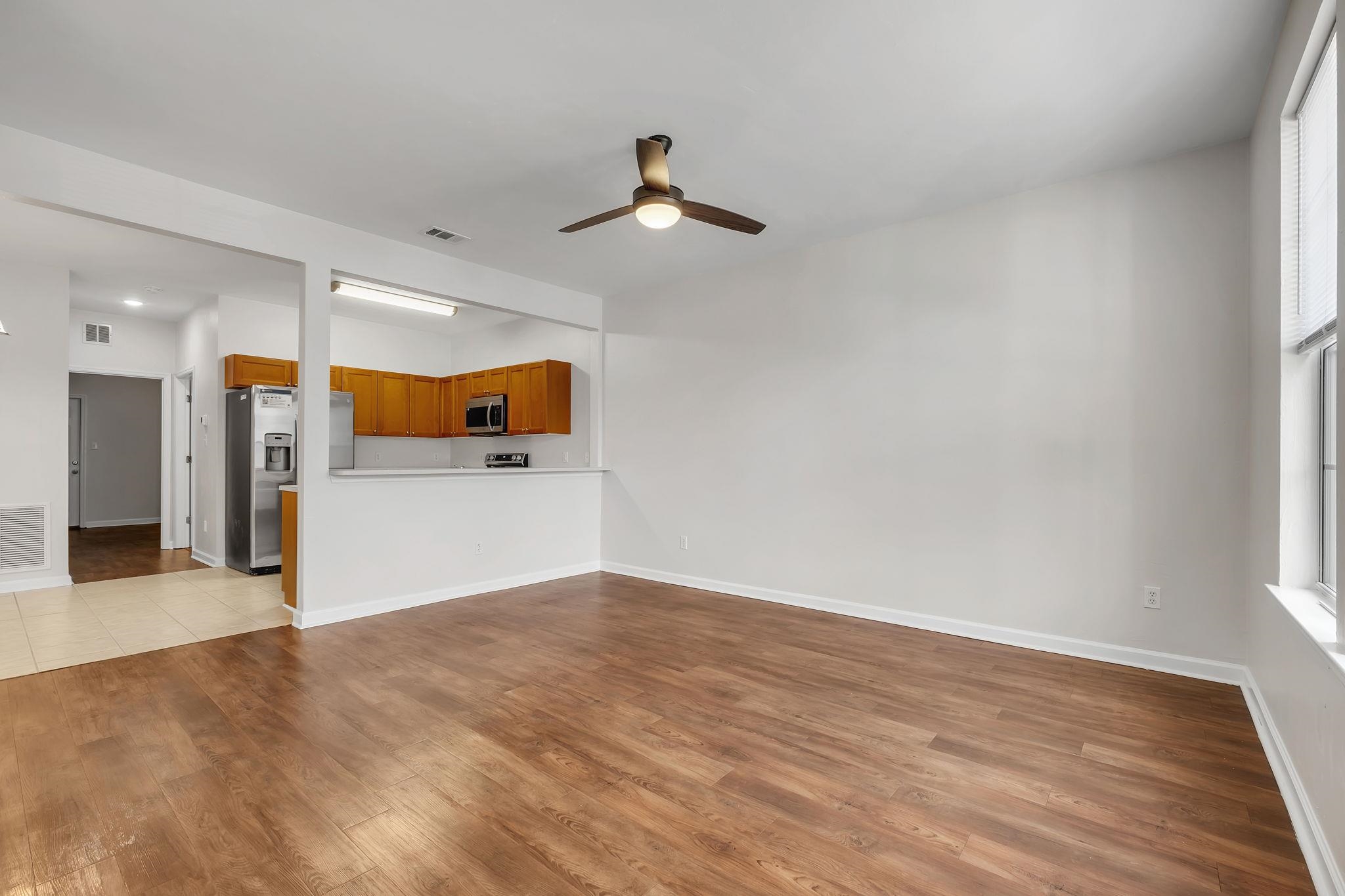 2014 Midyette Road, Unit 306 Tallahassee, FL 32301 - Photo 3 of 18