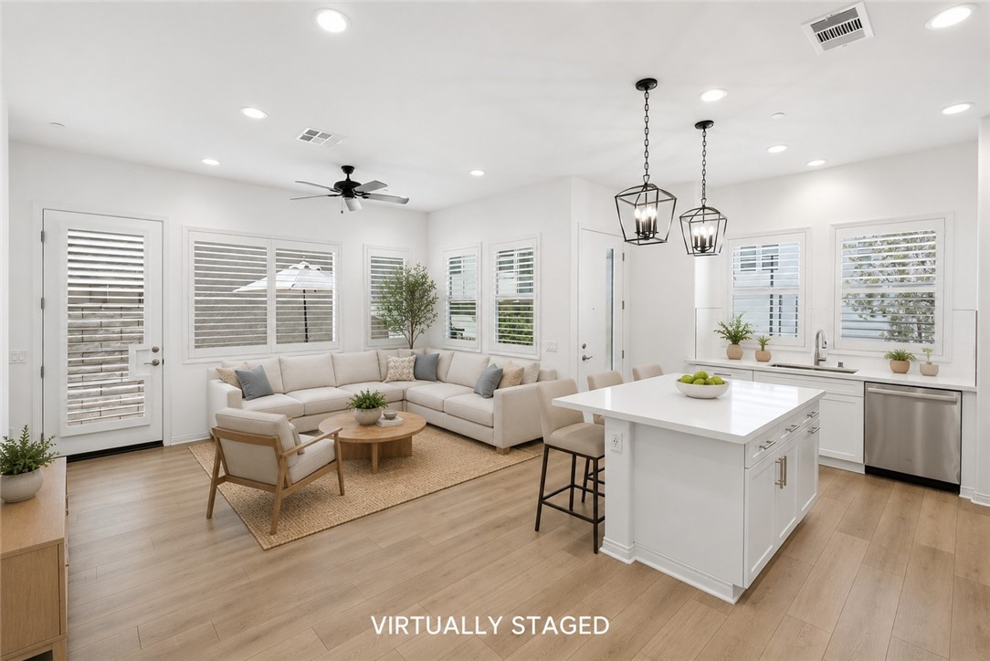 27367 Thunder Ridge Valencia, CA 91381 - Photo 10 of 56