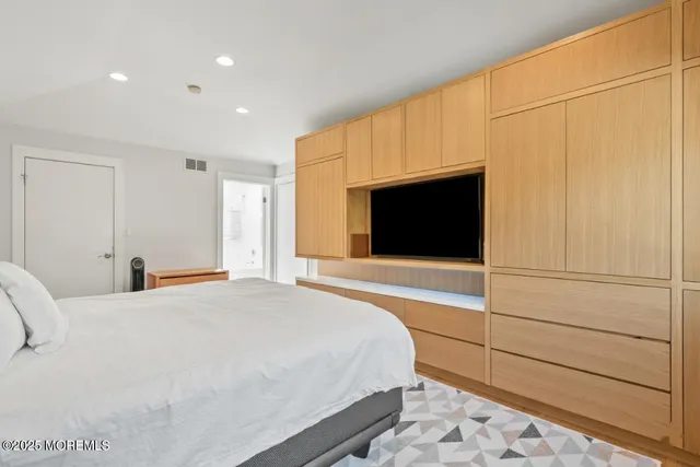 $2,500,000 | 49 Jamestown Drive, Eatontown, NJ 07724