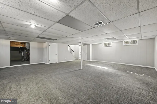 a view of a room with an empty room