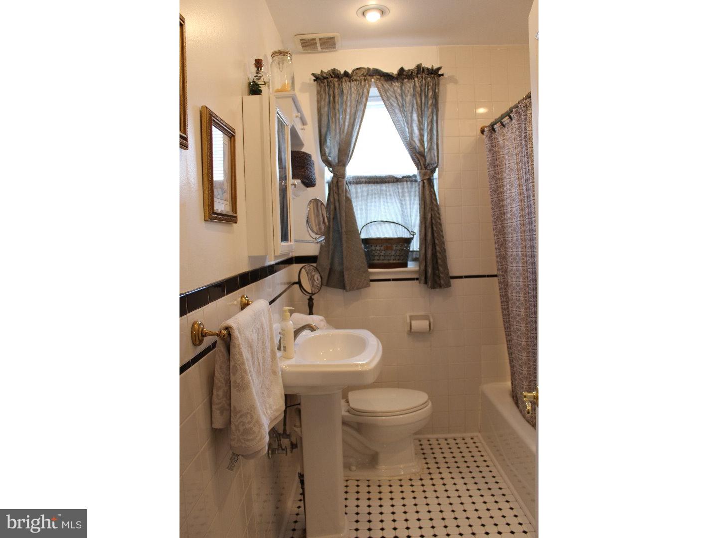 3148 Fordham Road Philadelphia, PA 19114 - Photo 13 of 24 Gallery Image 13