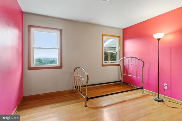 a view of a livingroom with furniture