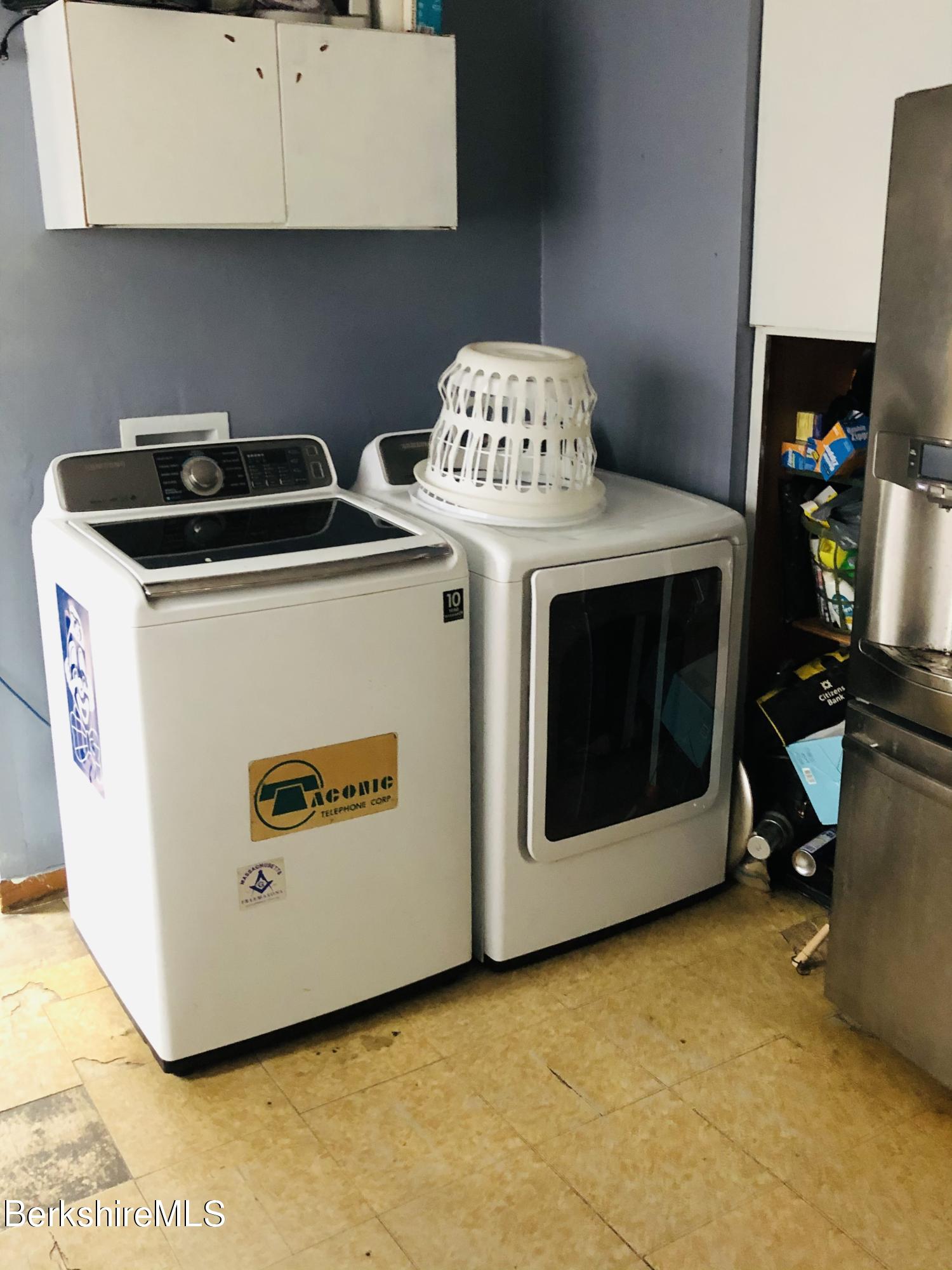 164 Melbourne Road Pittsfield, MA 01201 - Photo 6 of 9 Washer and Dryer