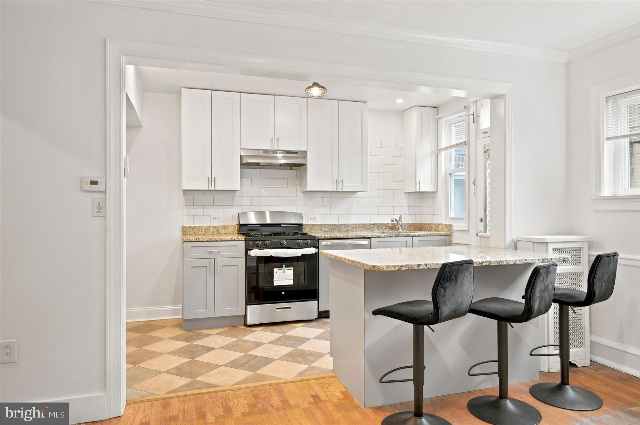 6497 Morris Park Road Philadelphia, PA 19151 - Photo 1 of 15 Gallery Image 1