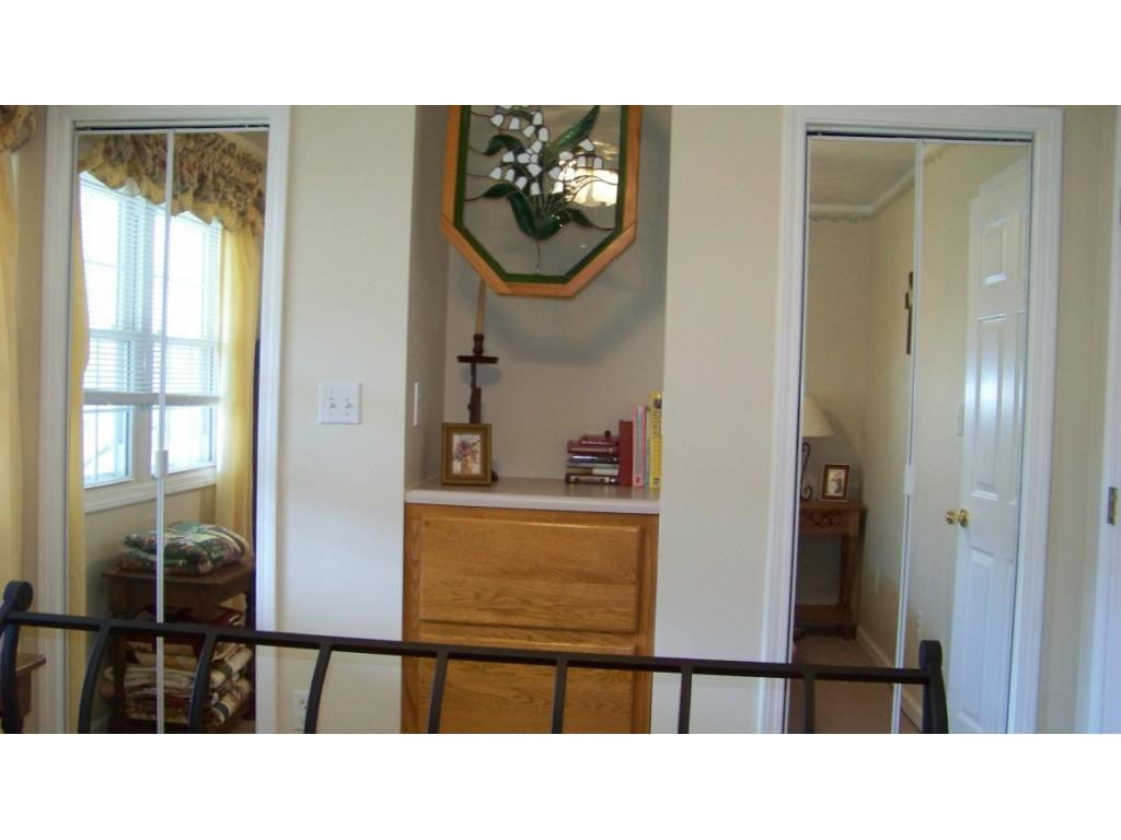 1090 Reece Hill Road Mountain City, TN 37683 - Photo 15 of 34 BUILT INS AND 2 CLOSETS