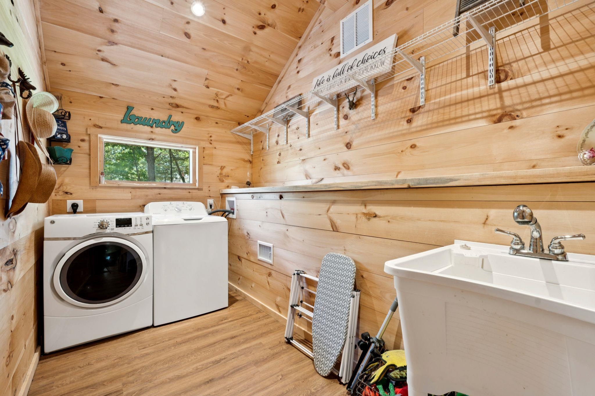 105 East Mountain Road Newport, NH 03773 - Photo 18 of 32