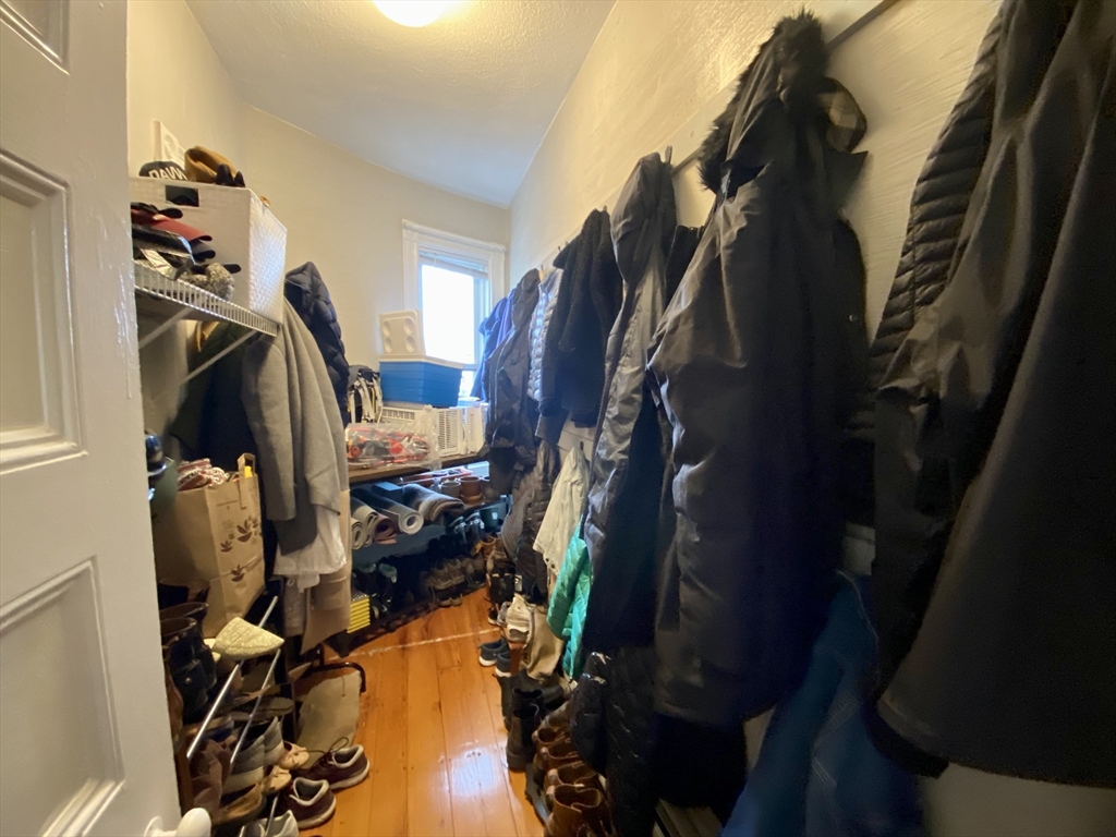 27 Hurd Road, Unit 6 Brookline, MA 02445 - Photo 3 of 22