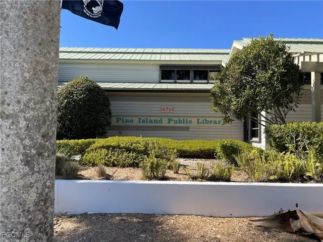 $249,900 | 5520 Rainbow Drive, Bokeelia, FL 33922