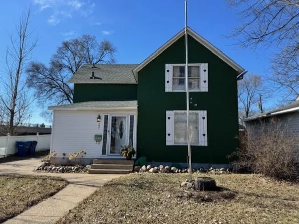 $169,900 | 221 4th Avenue Southeast, St. Cloud, MN 56304