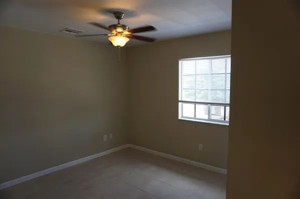 $2,150 | 1987 Nassau Drive, Riviera Beach, FL 33404