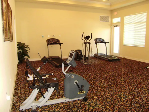 $2,150 | 1987 Nassau Drive, Riviera Beach, FL 33404