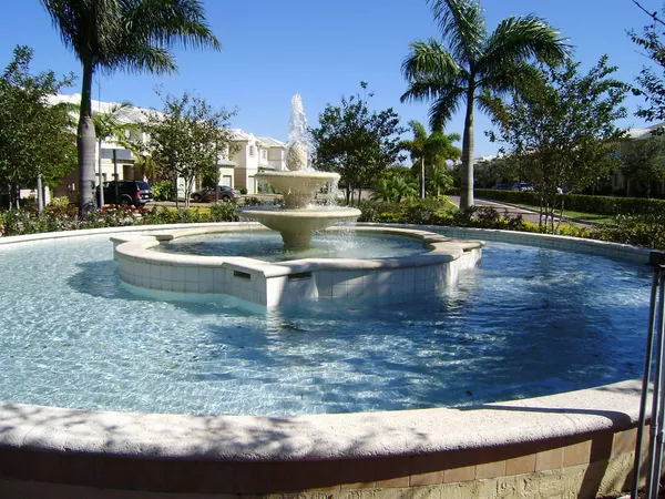 $2,150 | 1987 Nassau Drive, Riviera Beach, FL 33404