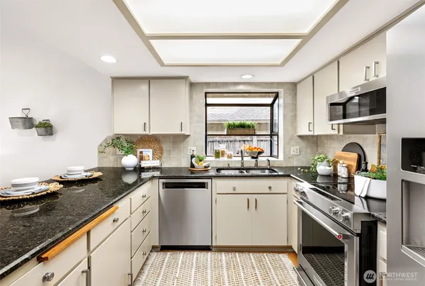 $825,000 | 717 89th Street Southeast, Everett, WA 98208
