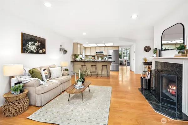 $825,000 | 717 89th Street Southeast, Everett, WA 98208