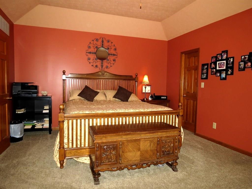 6048 East Meadow Ridge Road Columbus, IN 47203 - Photo 10 of 24 Gallery Image 10