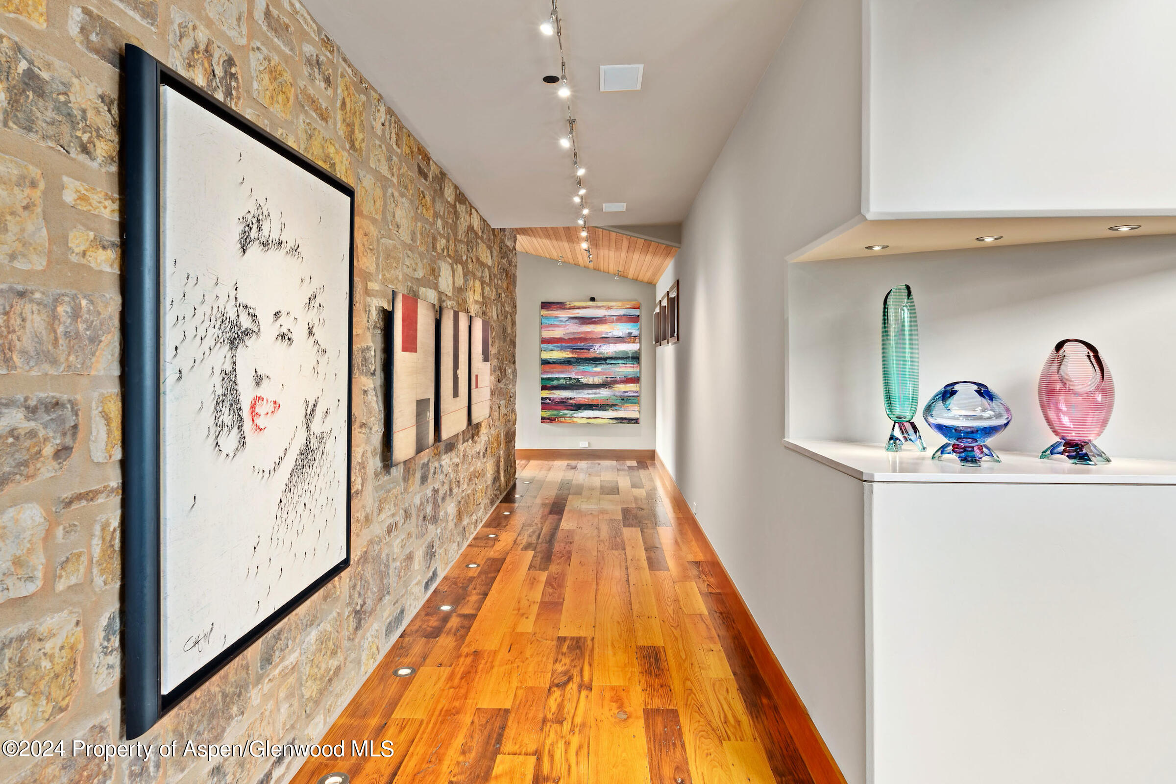 2005 Watson Divide Road Snowmass, CO 81654 - Photo 20 of 56 Hallway