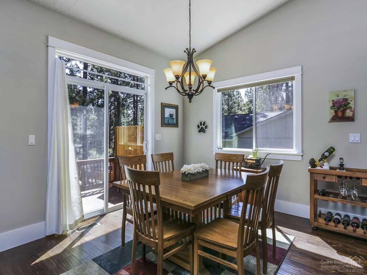 60202 Crater Road Bend, OR 97702 - Photo 8 of 25 Additional Photo