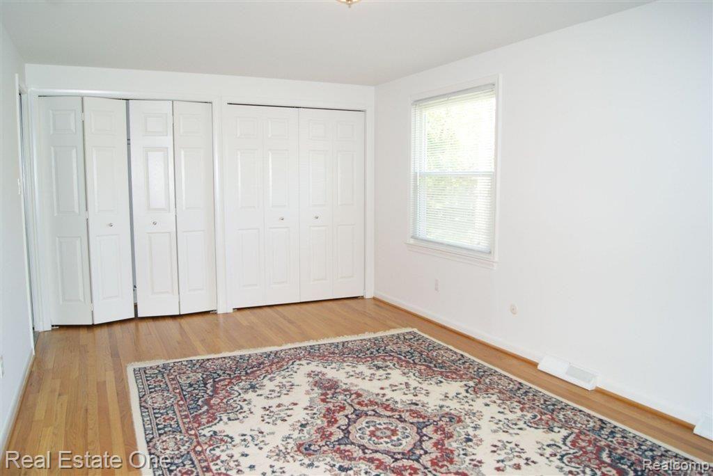 32331 Baintree Road Farmington, MI 48334 - Photo 12 of 25 Master Bedroom
