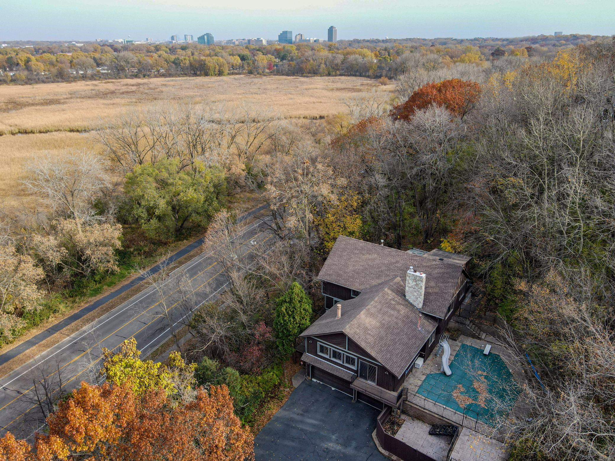 9001 Poplar Bridge Road Bloomington, MN 55437 - Photo 17 of 47