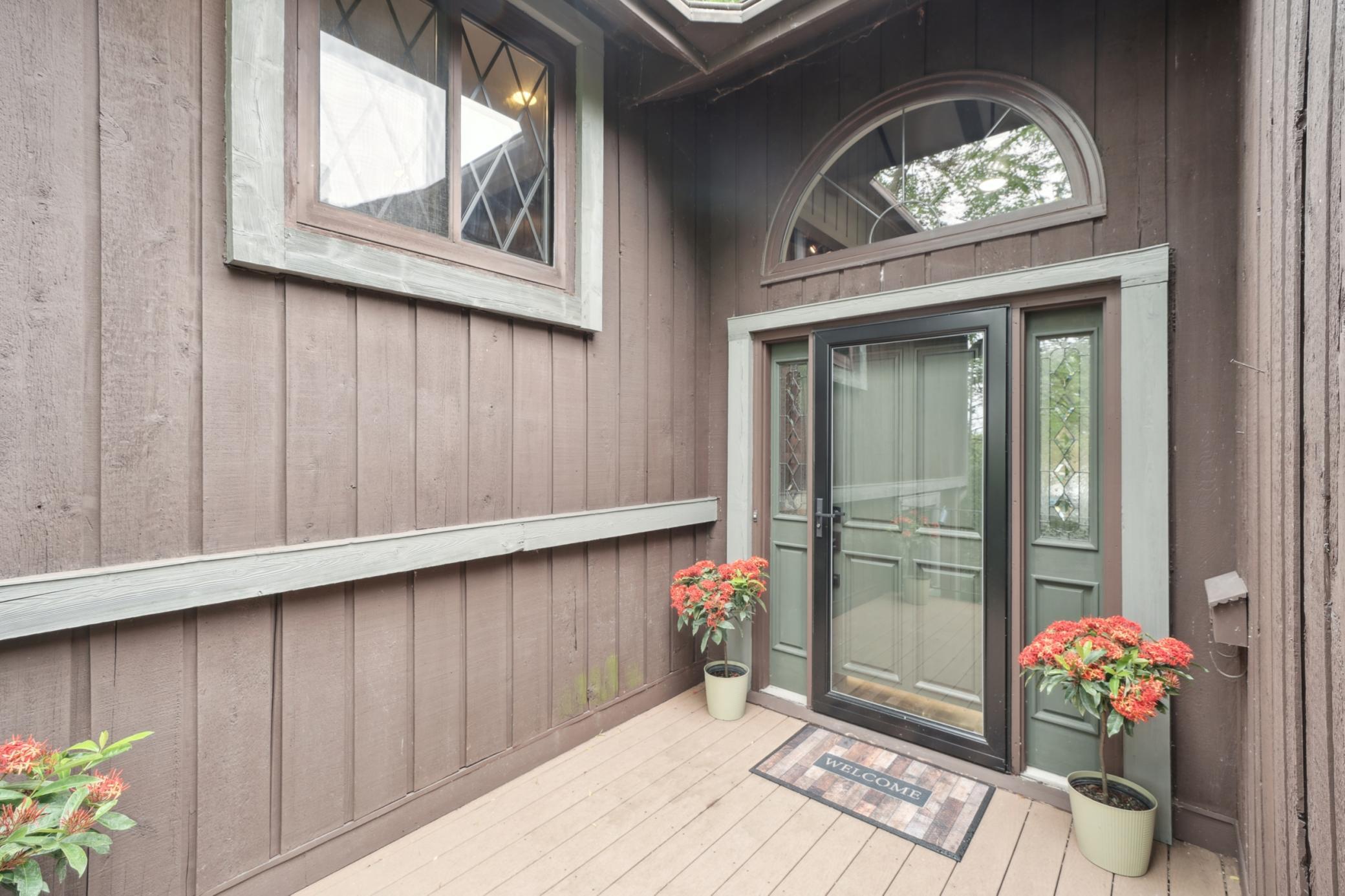 9001 Poplar Bridge Road Bloomington, MN 55437 - Photo 5 of 47