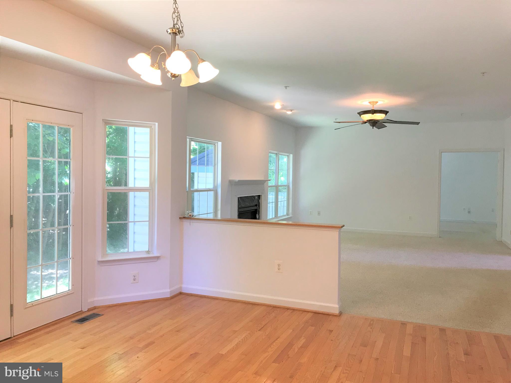 6806 McCormick Road Upper Marlboro, MD 20772 - Photo 15 of 38 Living Room