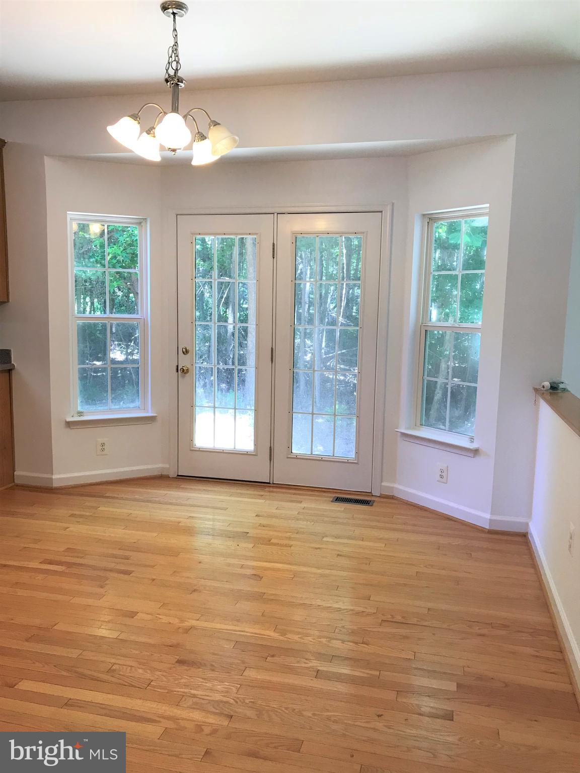 6806 McCormick Road Upper Marlboro, MD 20772 - Photo 18 of 38 Eat in Kitchen Area