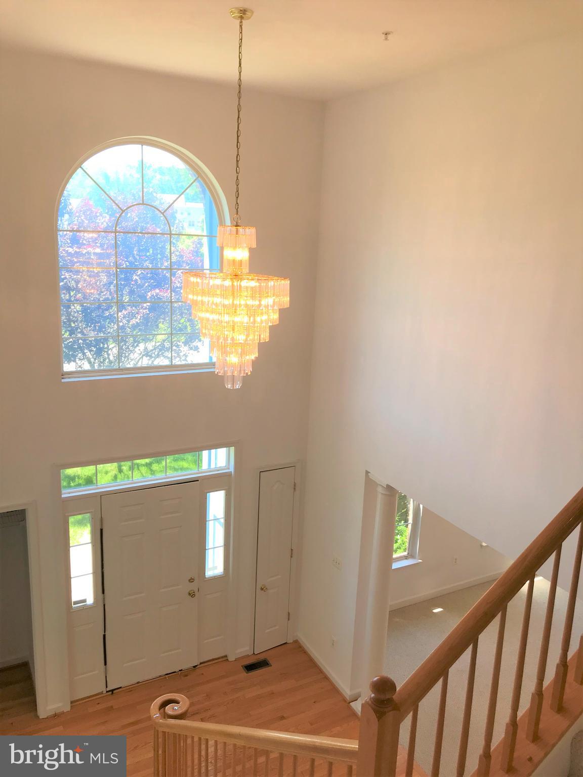 6806 McCormick Road Upper Marlboro, MD 20772 - Photo 4 of 38 Foyer
