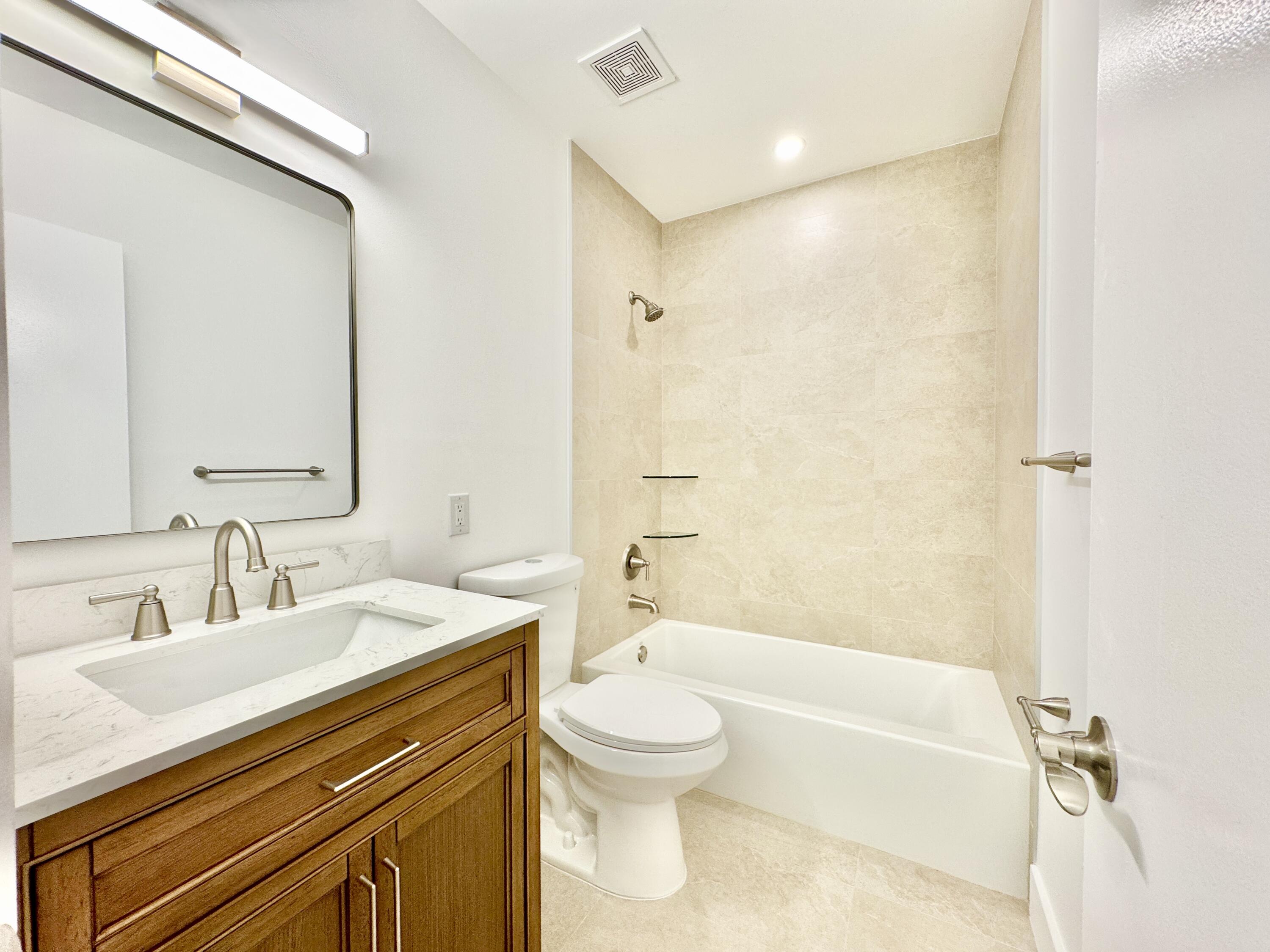 140 Northwest 70th Street, Unit 2030 Boca Raton, FL 33487 - Photo 17 of 53 IMG_8252