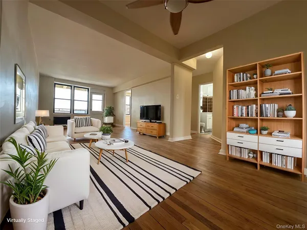$3,800 | 2534 Crescent Street, Unit 6E | Astoria