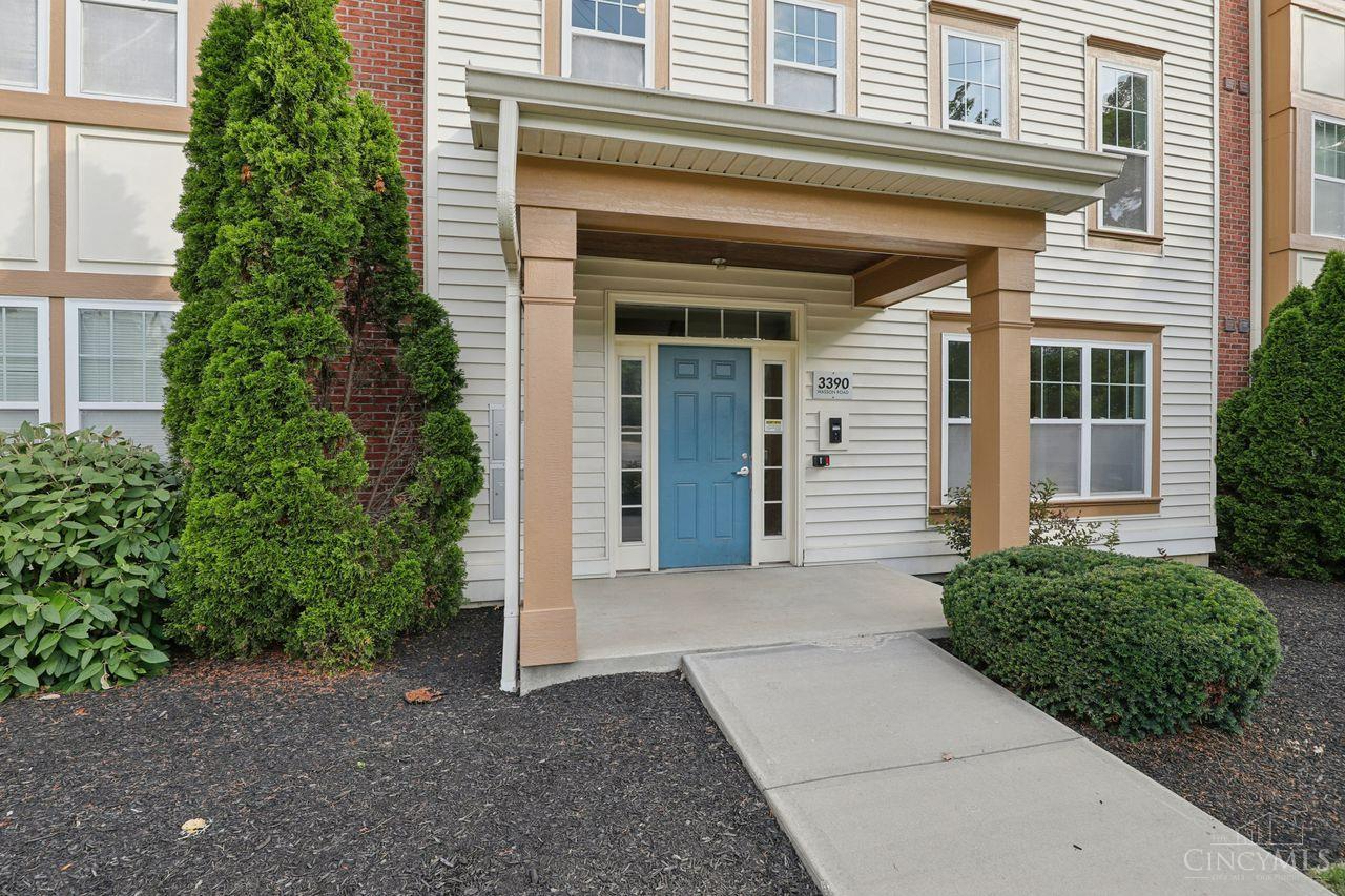3390 Wasson Road, Unit B Cincinnati, OH 45209 - Photo 3 of 42