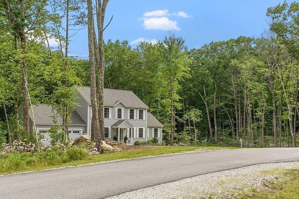 83 Russell Hill Road Brookline, NH 03033 - Photo 3 of 42 not sure