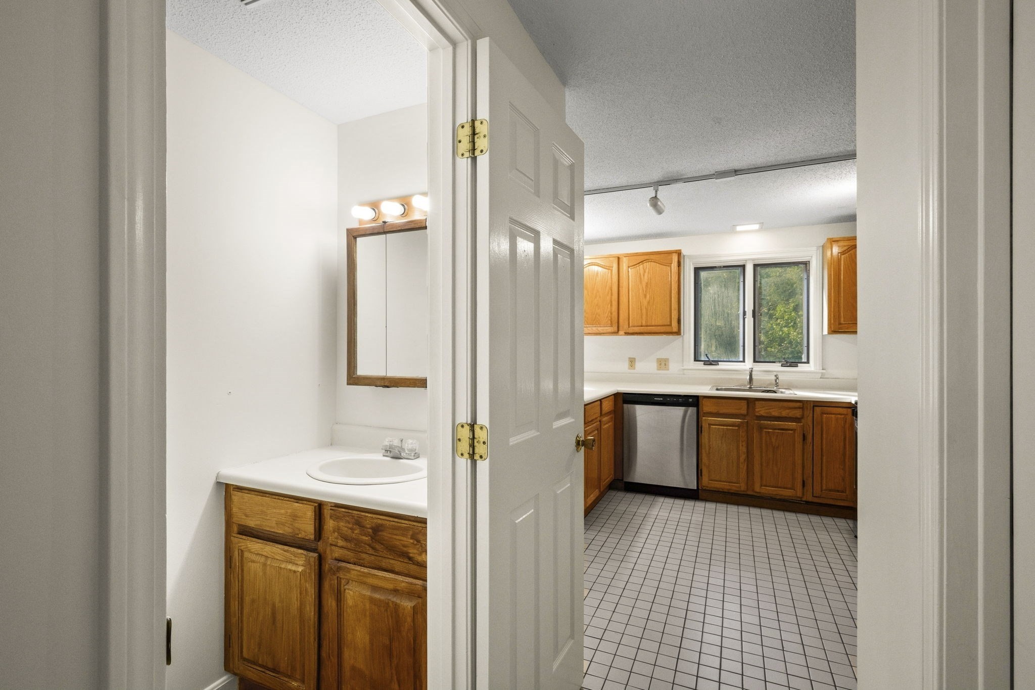 55 Littleton Road, Unit 2E Ayer, MA 01432 - Photo 17 of 34 Gallery Image 17
