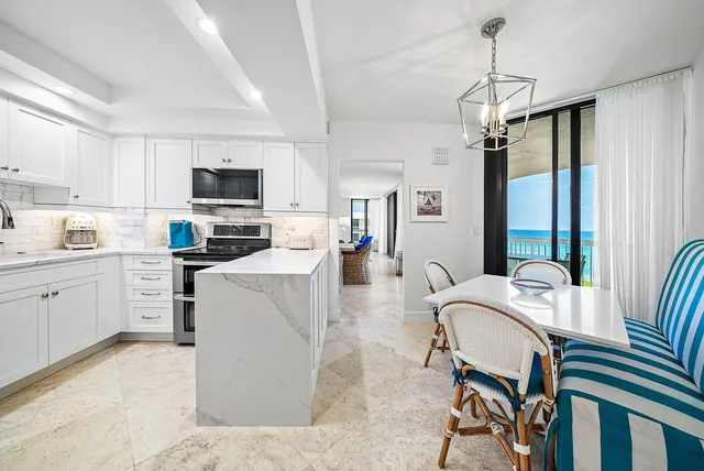 $3,495,000 | 3300 South Ocean Boulevard, Unit 505S, Palm Beach, FL 33480