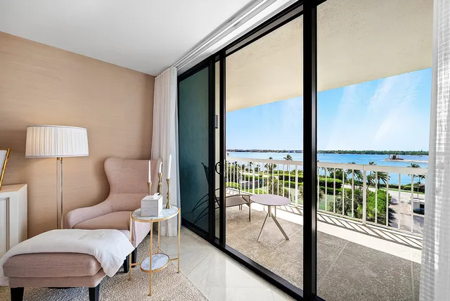$3,495,000 | 3300 South Ocean Boulevard, Unit 505S, Palm Beach, FL 33480