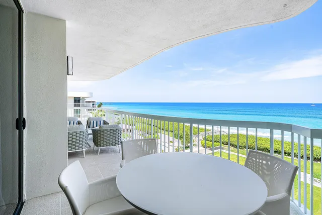 $3,495,000 | 3300 South Ocean Boulevard, Unit 505S, Palm Beach, FL 33480
