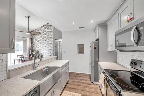 $155,000 | 2937 Bough Avenue, Unit D, Clearwater, FL 33760