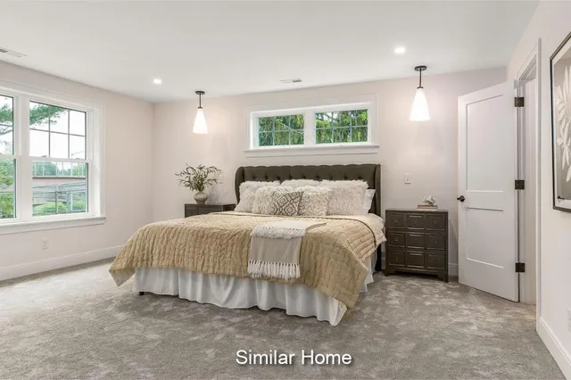 $975,000 | 15 Cascade Circle, Unit 18, Kennebunk, ME 04043