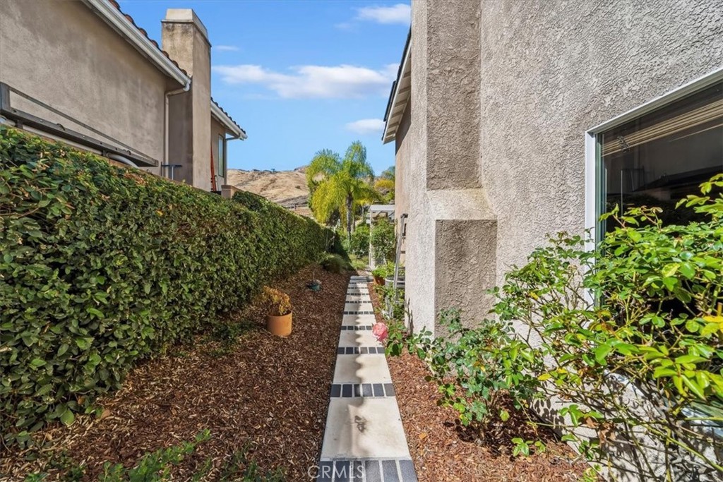 16701 Lake Knoll Parkway Riverside, CA 92503 - Photo 33 of 35