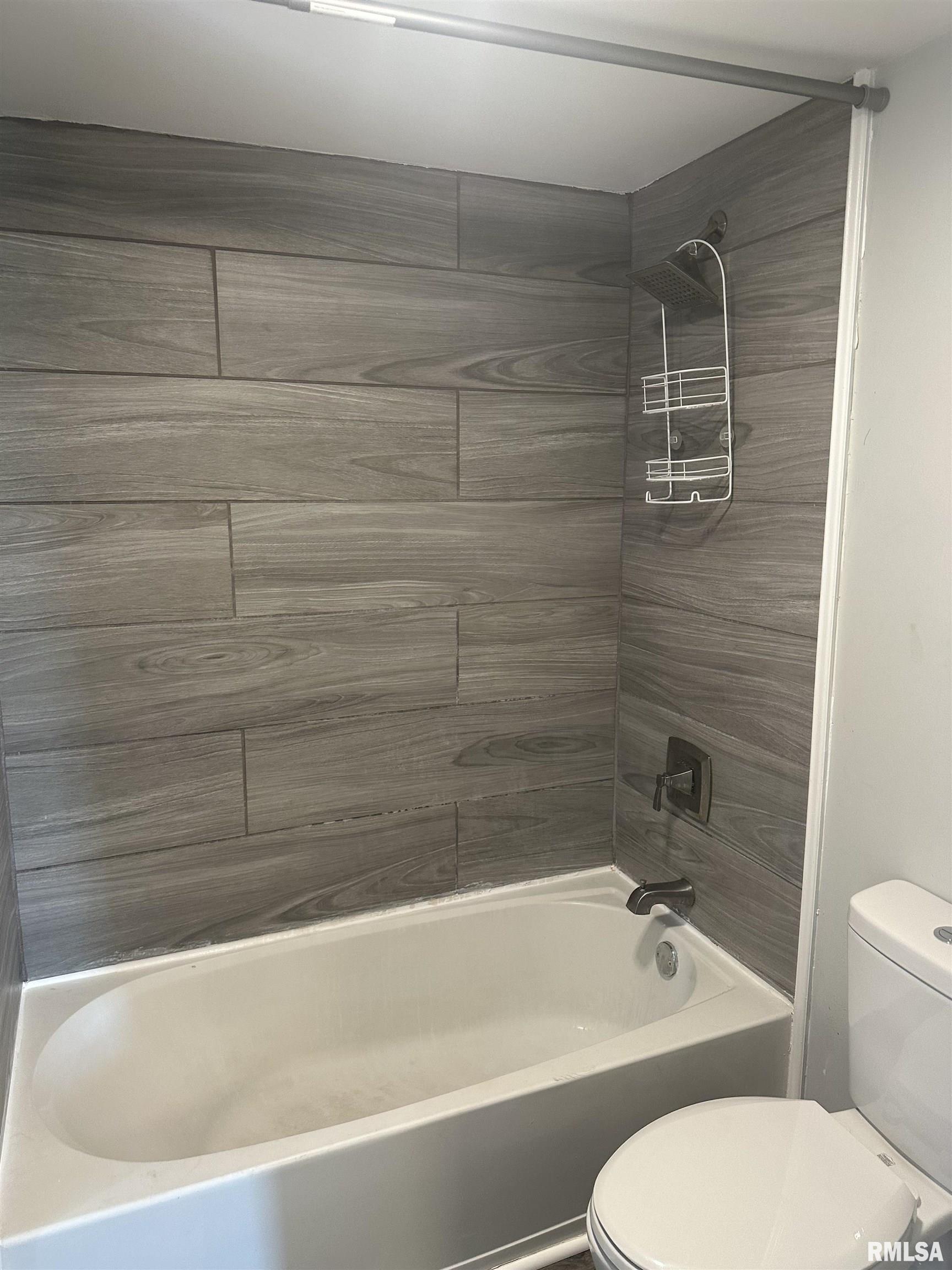 1822 North Sheridan Road Peoria, IL 61604 - Photo 23 of 32 Gallery Image 23