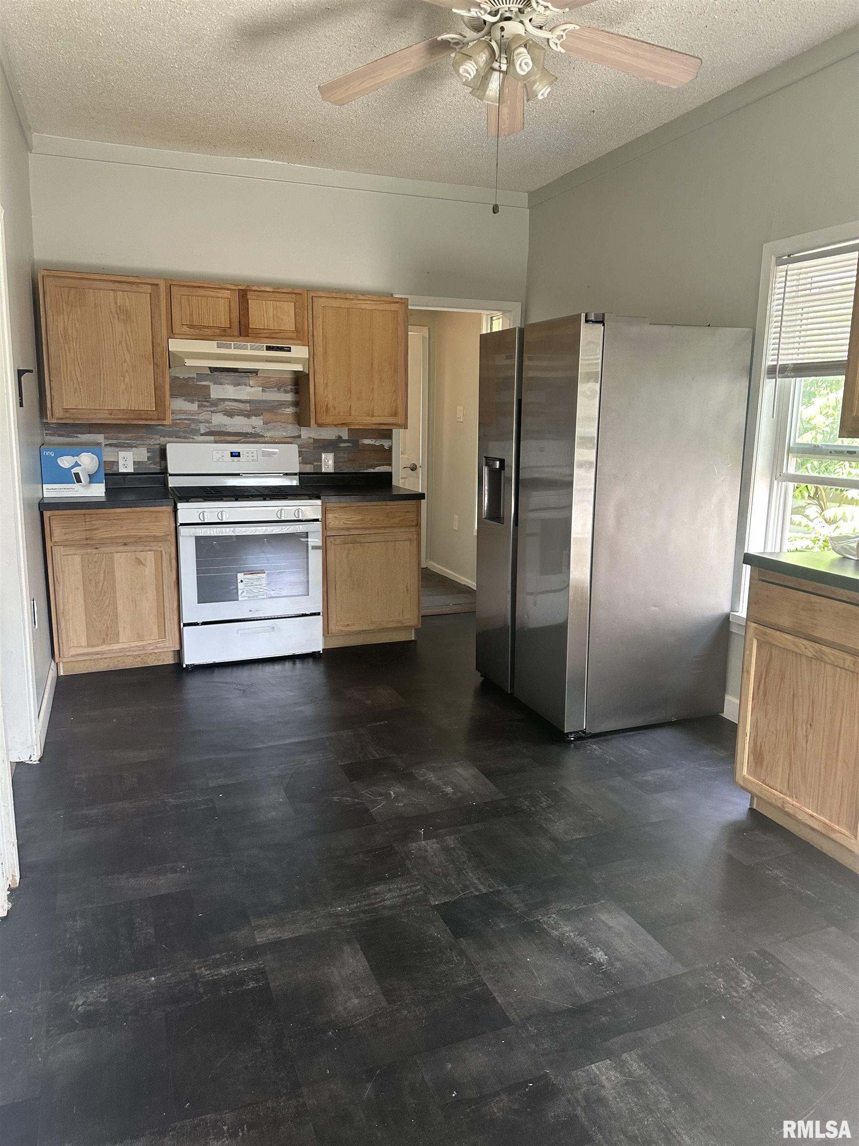 1822 North Sheridan Road Peoria, IL 61604 - Photo 32 of 32 Gallery Image 32