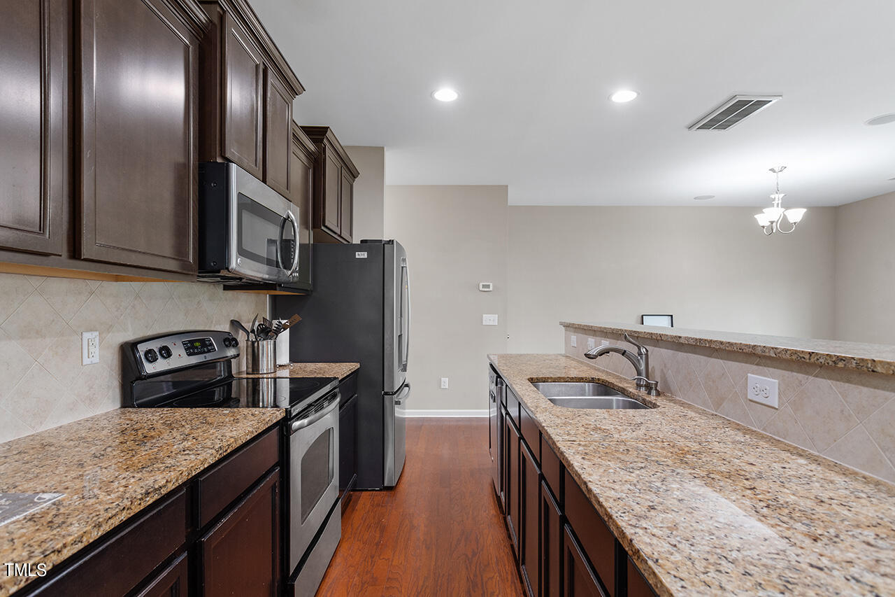 1037 Ileagnes Road Raleigh, NC 27603 - Photo 17 of 31 1037 Ileagnes Road_19