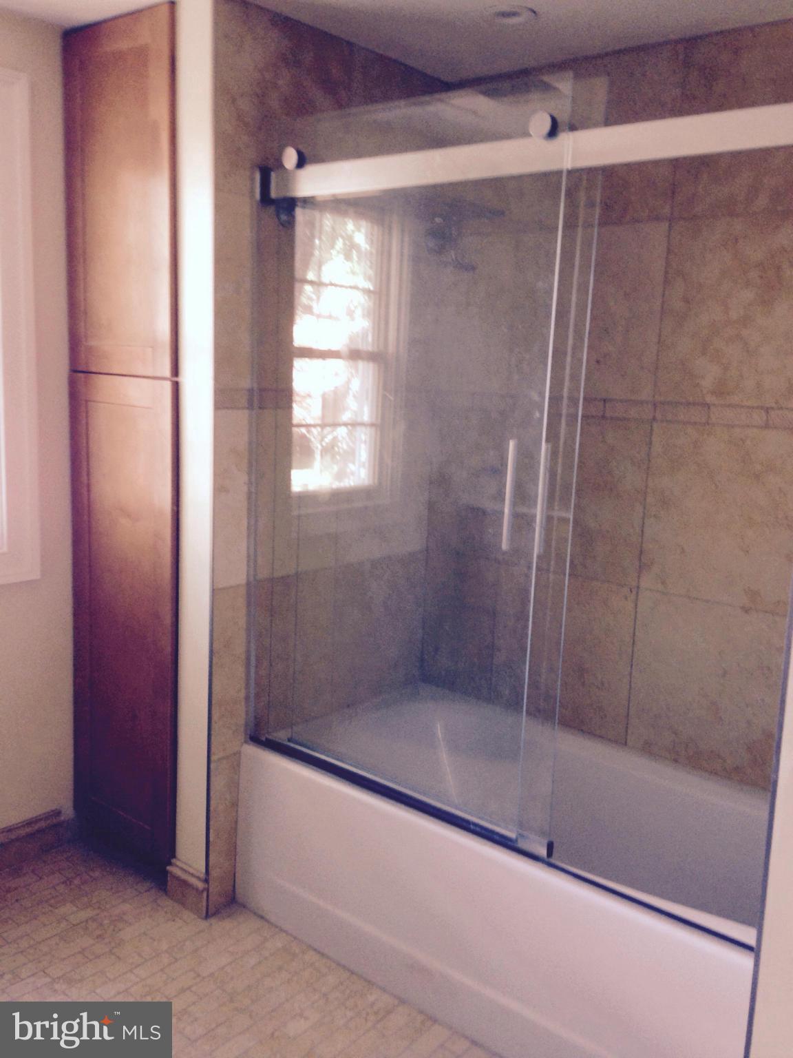 2715 Emmet Road Silver Spring, MD 20902 - Photo 16 of 24 Bath