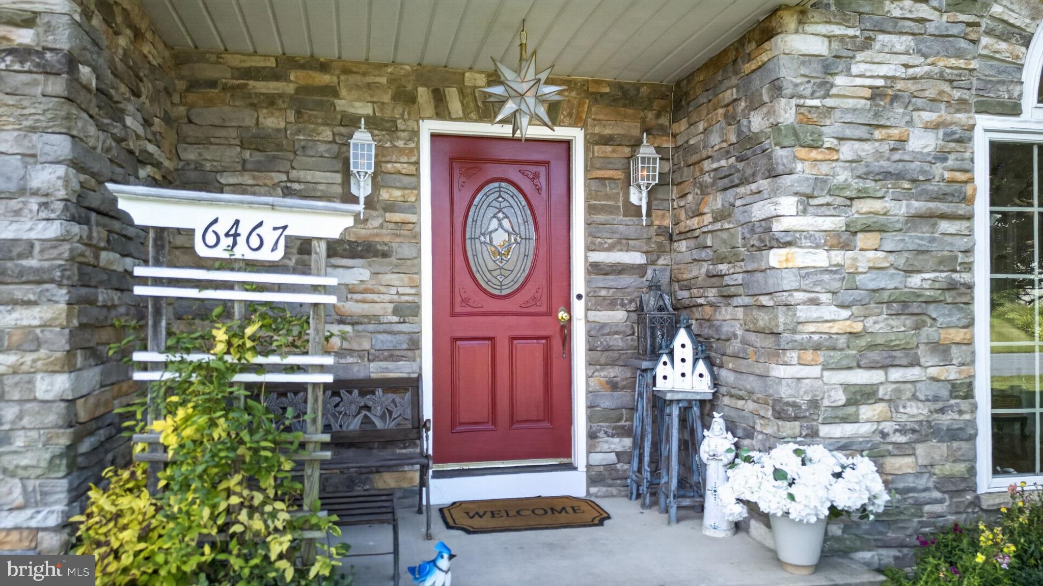 6467 Abbey Road Wind Gap, PA 18091 - Photo 5 of 47 Gallery Image 5