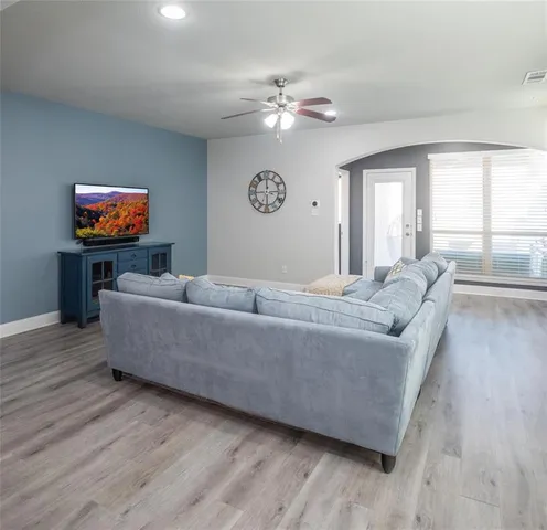 $749,900 | 416 Wiltshire Boulevard, Lewisville, TX 75056