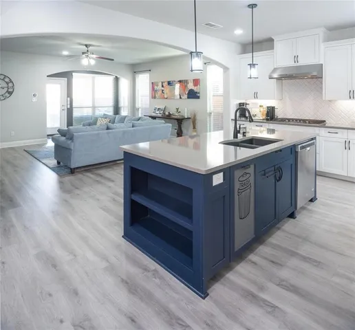 $749,900 | 416 Wiltshire Boulevard, Lewisville, TX 75056