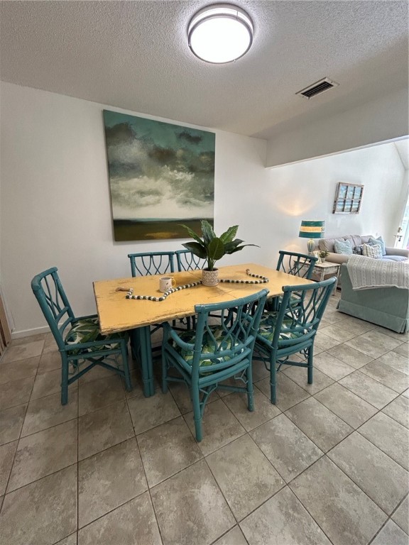 553 Brockinton South St. Simons Island, GA 31522 - Photo 4 of 12