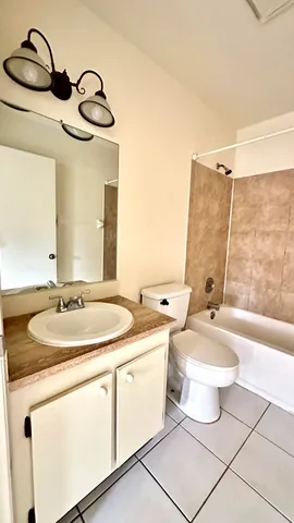 $1,900 | 3523 Melaleuca Lane, Lake Worth, FL 33461