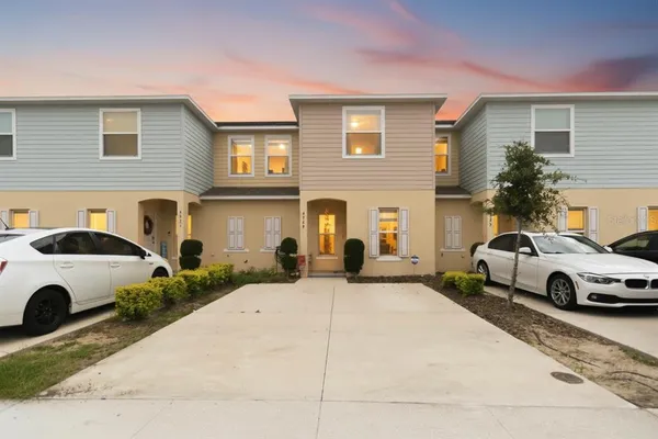 a house view with a outdoor space